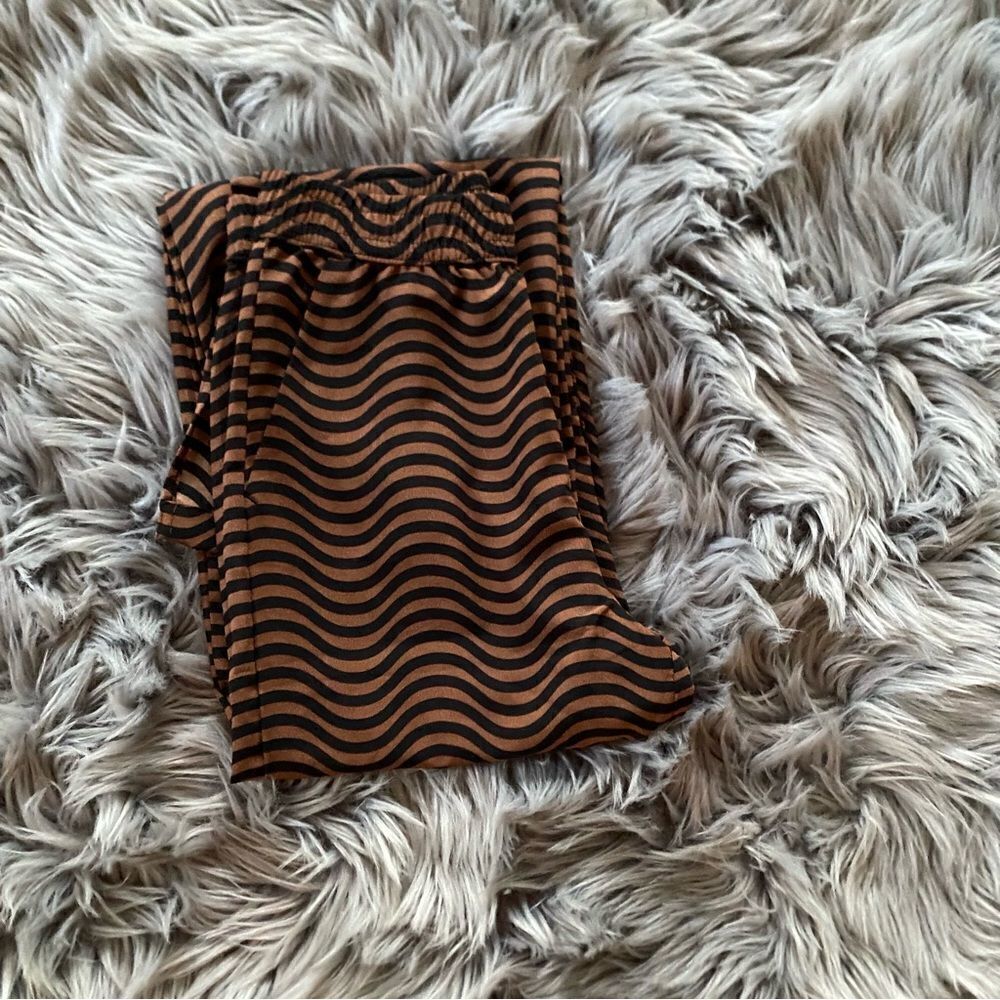 H&M zig Zag Printed Pull On Pants, 12